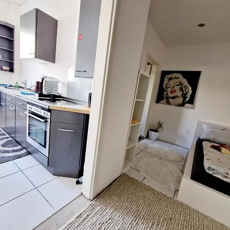 Gruppenfreundliches Apartment Herzogenaurach Esterno foto